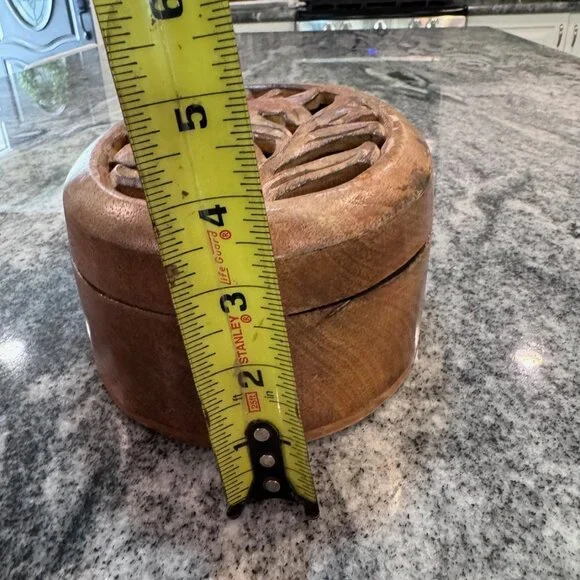 Vintage Hand Carved Potpourri or Trinket Box - Picture 9 of 9